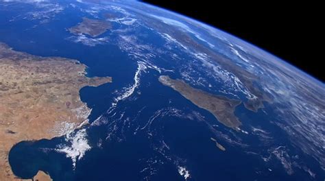 Even though it's not in the interface, it's. Apple Unveils New Aerials Taken from Space