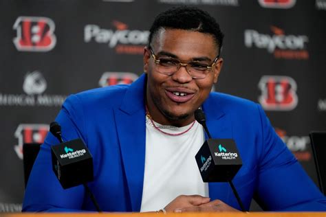 Grading The Deal Cincinnati Bengals Deserve High Praise For Landing Orlando Brown Jr Sports