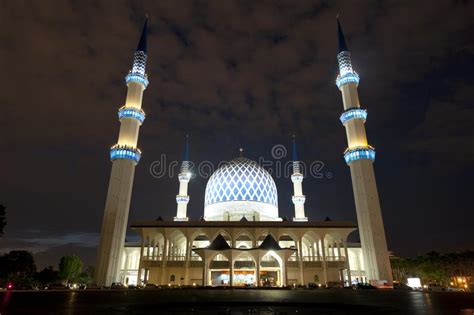 Sekolah menengah kebangsaan sultan abdul aziz shah, kajang. Sultan Salahuddin Abdul Aziz Shah-Moschee, Shah Alam ...
