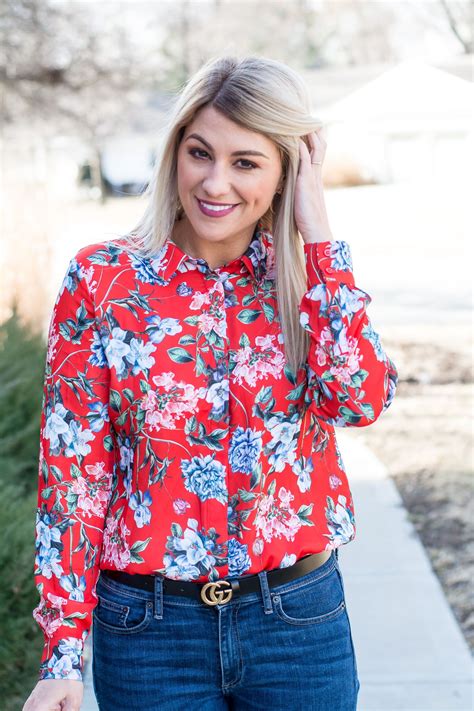 Bright Floral Blouse For Better Kansas City Le Stylo Rouge Casual Outfits Floral Blouse