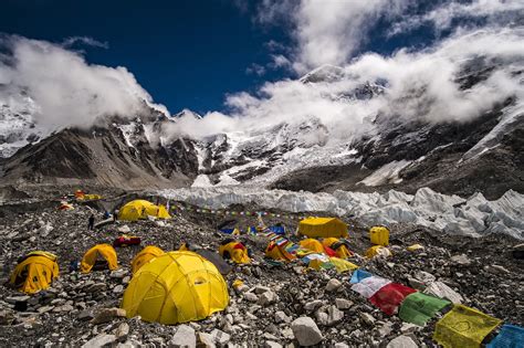 You Can Now Go Glamping At Lush Mt Everest Base Camps