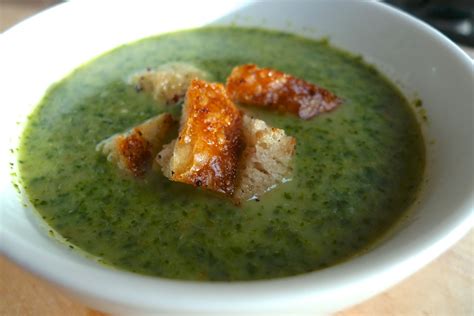 Siriously Delicious Broccoli And Spinach Soup