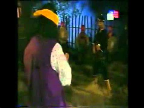 Keris hitam bersepuh emas episod 11. Permainan Silat Pulut Eman Manan dalam Keris Hitam ...