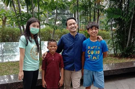 Maybe you would like to learn more about one of these? Viral Karena Suara Merdunya, Peluang Alwiansyah untuk Jadi ...