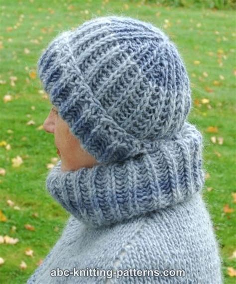 Now pair it with a matching hat, which utilizes a few more basic knitting techniques. ABC Knitting Patterns - Fisherman's Rib Stay-Warm Hat