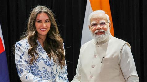 Pm Modi Meets Prominent Australians Asks Them To Strengthen Relations