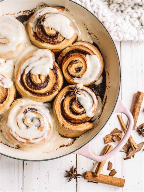 Eggnog Cinnamon Rolls With Spiced Frosting College Housewife