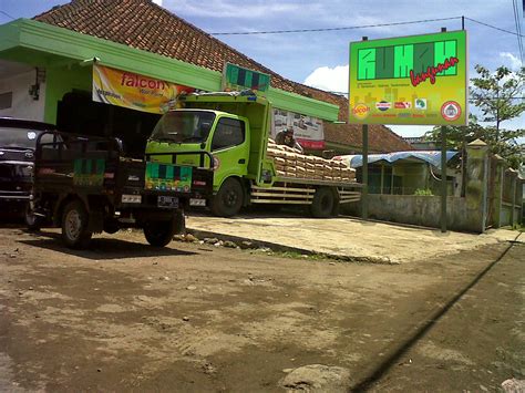 Baik dalam harga satuan, maupun harga grosir di tingkat distributor dan di toko jual beli bangunan dengan kualitas terbaik. harga bahan bangunan: HARGA BAHAN BANGUNAN DI TASIKMALAYA