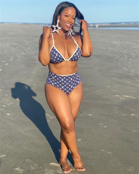 RHOA Kandi Burruss Poses In A Bikini After She Admits To 20 Pound