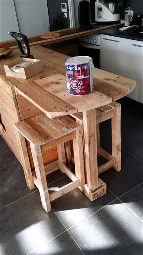Kitchen tables storage speak a lot about you as an individual and as a family. Pallet Kitchen Counter with Breakfast Table & Storage ...