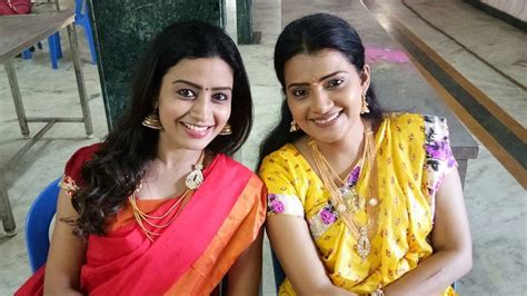 Azhagu Serial Story, Cast, Timings, Review, Photos and Videos