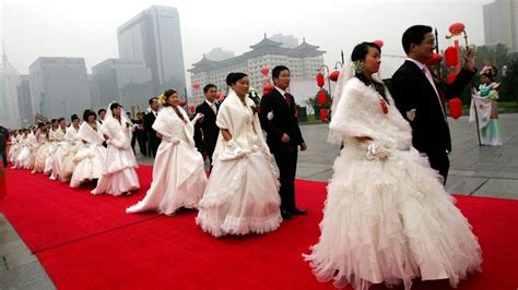 Hong Kong Woman Tricked Into Marrying A Complete Stranger Newsbytes