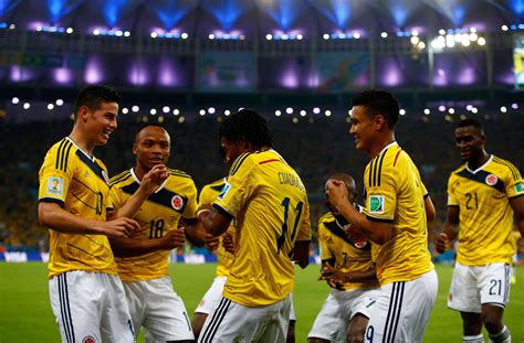 La primera aparición tuvo lugar en la ciudad de panamá el 10 de febrero de 1938, en el marco de los iv juegos centroamericanos y del caribe. La Selección Colombia descendió en el ranking FIFA - 360 Radio