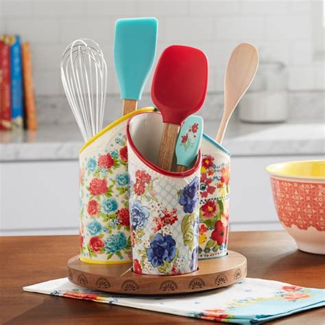 Discover savings on pioneer woman's & more. The Pioneer Woman Floral Medley 3-Compartment Utensil ...