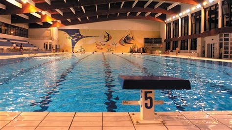 Que ce soit pour acquérir quelques notions de natation, pratiquer un sport comme la. Pôle Aquatique de Châlons-en-Champagne | Piscine Olympique