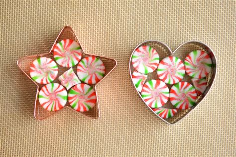 The ingredients are right in your pantry! Melted Peppermint Candy Ornaments | Christmas Candy Ornaments