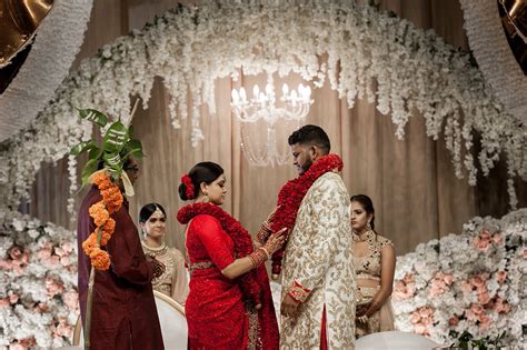 36 ads for wedding photography in hire photography & video services in durban. Traditional Hindu Tamil Wedding Durban Jacki Bruniquel