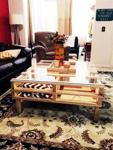 Computer generated design of a natural wood pallet coffee table on wheels. Pallet Coffee Table with Glass Top & Storage | 101 Pallets