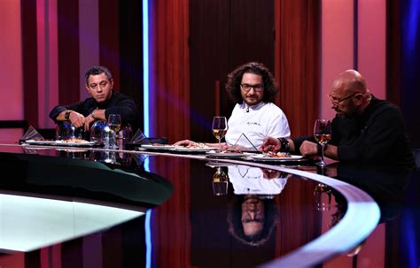 575,016 likes · 72,207 talking about this. Cuțitul de aur, o nouă regulă la "Chefi la cuțite" - Exclusiv