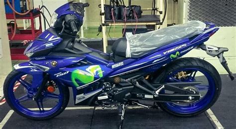 The y15zr is powered by a 150 cc engine, and has. Yamaha Y15ZR chuẩn bị ra mắt phiên bản Movisar | 2banh.vn