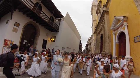 Have you found perfect wedding dress for wedding day? Cartagena Weddings - Downtown Procession | Cartagena de ...