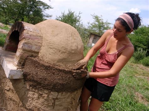 All it takes to build a better quality oven at home is a little extra effort as compared to a quickly built wood oven. Outdoor Pizza Oven: Build Your Own For $20