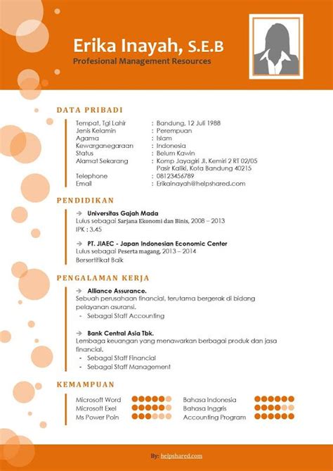 Berikut ini curriculum vitae yang baik dan benar serta menarik perhatian yang dapat anda gunakan dalam tema maupun format penulisan surat. Get 34+ Contoh Cv Lamaran Kerja Menarik Desain