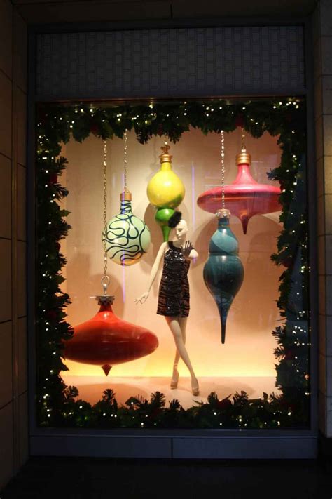 Window Shopping 15 Stunning Holiday Displays In La Design Display