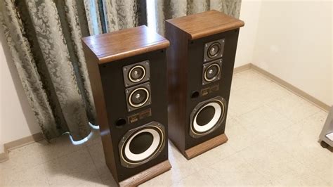 Fisher Stv 723 Stereo Speakers Great Condition Oak Bay Victoria