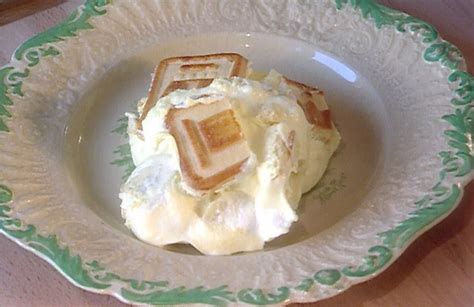 Directions add vanilla ice cream to it's not your mama's banana pudding. Not Yo' Mama's Banana Pudding (Paula Deen) Recipe ...