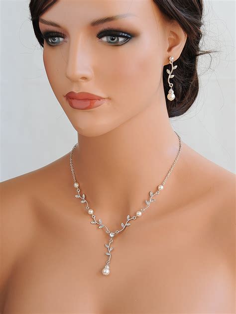 Bridal Necklace Vintage Style Wedding Jewelry Crystal Leaf Etsy