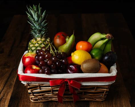 Jazz Up Your Fruit Bowl With A Luxury Fruit Basket Zest And Berry