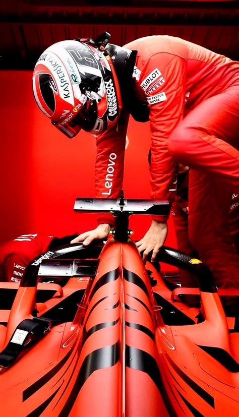 Cerca questo pin e molto altro su f1 di jázmin nagy. Fond Ecran Charles Leclerc Ferrari