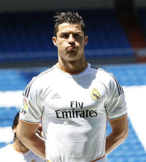 Cr7 Nuevo Uniforme Del Real Madrid Cristiano Ronaldo Ronaldo Póster