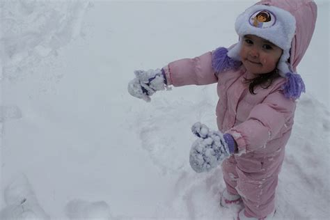 5 Winter Pictures To Take Of Your Kids