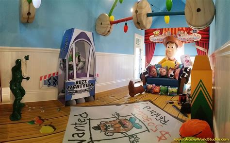 Finally the toy story themed room won out and my plans changed. Wonderfully Designed 'Toy Story'-Themed Room Within Disney ...