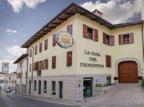 Последние твиты от la casa del perfume (@casaperfumerd). La Casa del Prosciutto, San Daniele del Friuli ...
