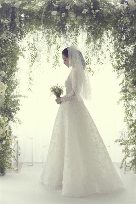 Actress Choi Ji Woo Is Married Couch Kimchi