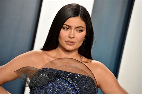 Just three days before the makeup mogul turns 24, she. Kylie Jenner Is Being Slammed for Using $450 Chopsticks ...