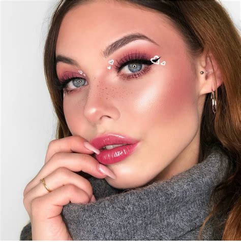 30 Seductive Valentine Makeup Looks For Date Night The Glossychic