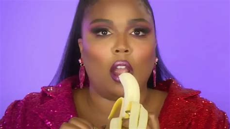 Lizzo S Eating Bananas Post Goes Viral Amid Accusations Of Sexual Harassment With Fans