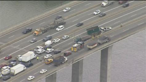 Traffic Delays On The Alex Fraser Bridge After Vehicle Rolls Off Tow