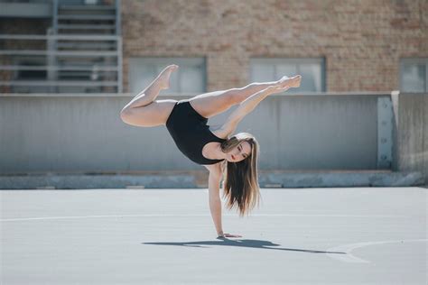 Dance Photography Dance Pose Ideas | Dance photography, Dance photography poses, Dance photo shoot