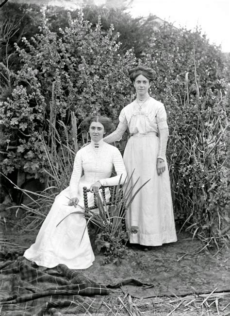 Duets Sisters Twins And Groups Of Two In Art And Photos Vintage Photo Of Two Women In A Garden
