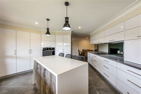 Kitchen Renovations Perth (30 Years Experience) | Veejay's