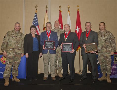 Imcom Recognizes 15 Of Its Best With Stalwart Award Article The