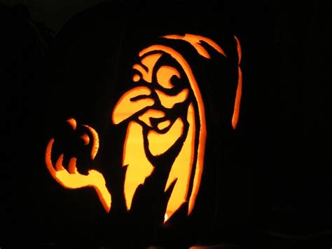 Disney Witch From Snow White And The 7 Dwarves Pumpkin Carving Witch