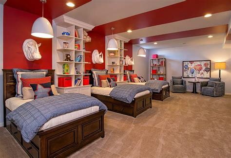 Three Beds In One Room Love The Striped Walls Drhorton Findyourhome