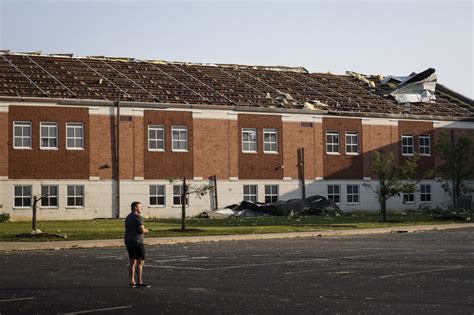 Photos Tornadoes Leave Trail Of Destruction Across Ohio Indiana