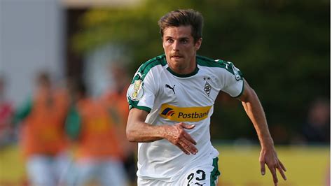 Age:28 years (14 july 1992). Jonas Hofman ist endlich bei Borussia Mönchengladbach ...